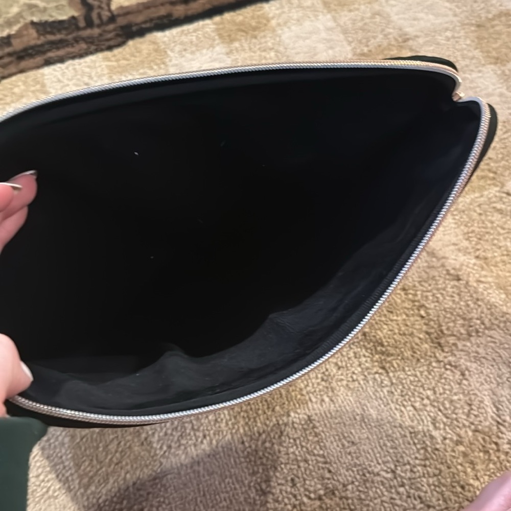 Laptop case - Picture 2 of 2